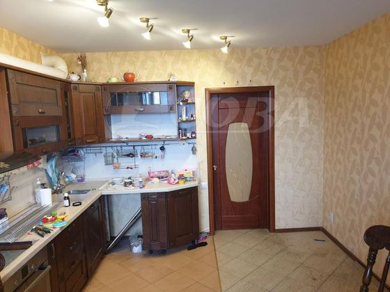 Продажа 4-комнатной квартиры 135 м², 8/9 этаж