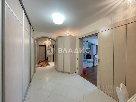 Продажа 3-комнатной квартиры 131,1 м², 19/25 этаж