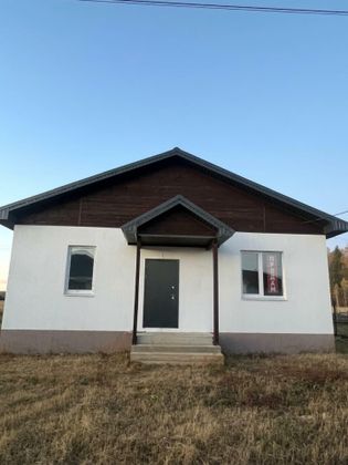 Продажа дома, 100 м², с участком 5 соток