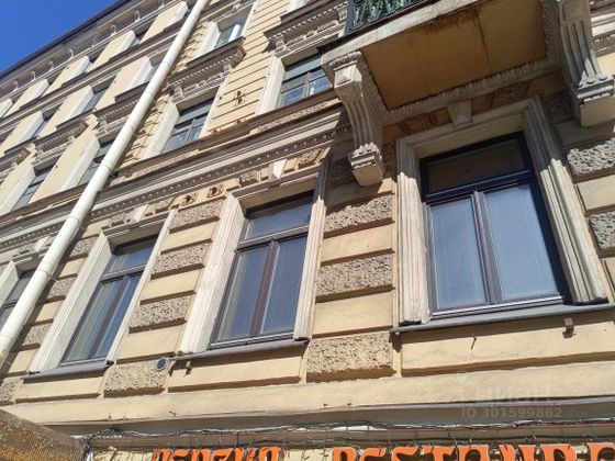 Продажа 3-комнатной квартиры 109,8 м², 2/5 этаж