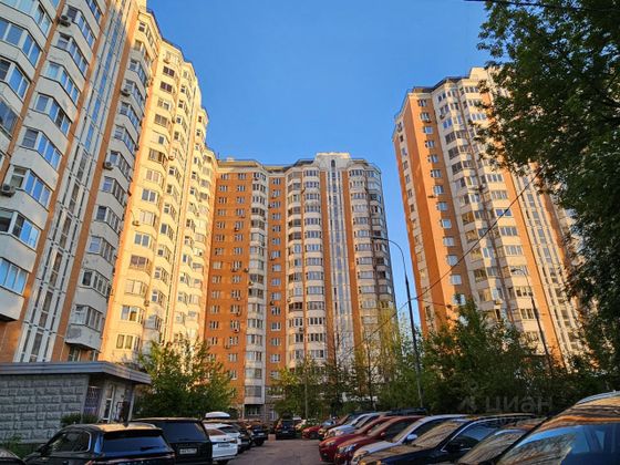 Продажа 3-комнатной квартиры 83 м², 17/17 этаж