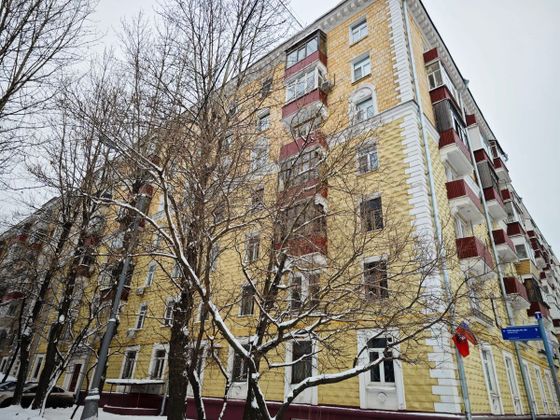 Продажа 3-комнатной квартиры 108 м², 1/8 этаж