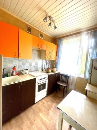 Продажа 3-комнатной квартиры 61 м², 5/5 этаж