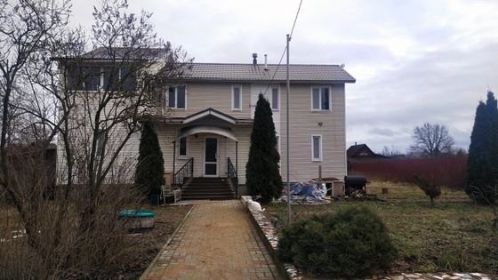Продажа дома, 229 м², с участком 15 соток