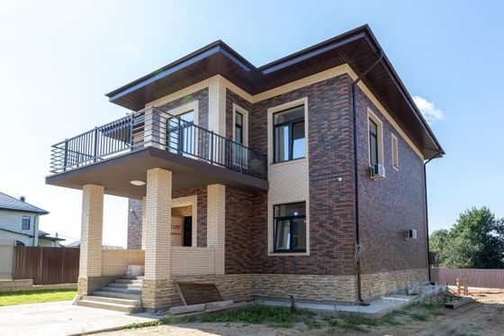 Продажа дома, 511 м², с участком 12 соток