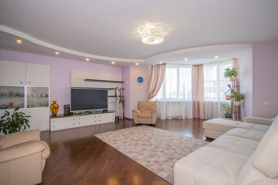 Продажа 4-комнатной квартиры 130 м², 9/11 этаж