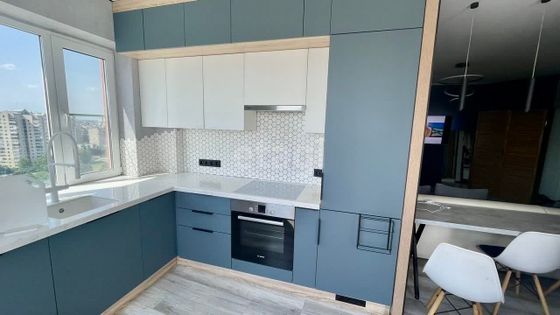 Продажа 2-комнатной квартиры 61 м², 16/17 этаж