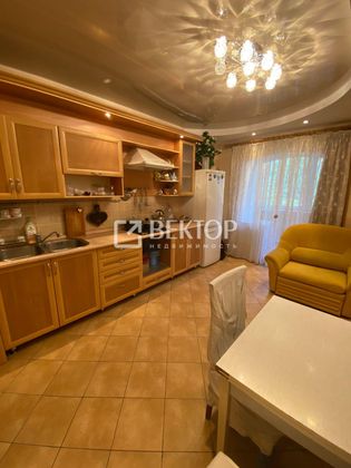 Продажа 2-комнатной квартиры 77 м², 1/4 этаж