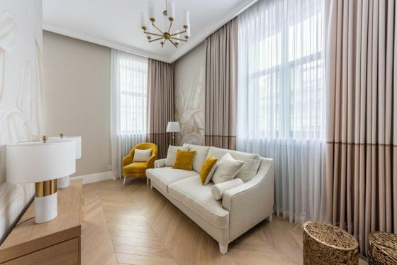 Продажа 4-комнатной квартиры 120 м², 4/8 этаж