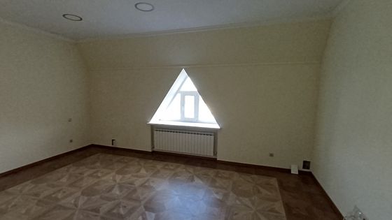 Продажа 4-комнатной квартиры 240 м², 7/7 этаж