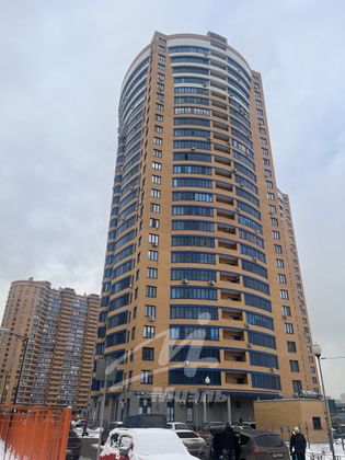 Продажа 3-комнатной квартиры 111 м², 23/25 этаж