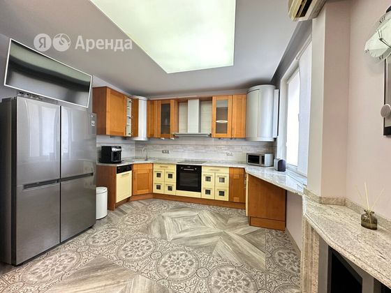 Аренда 2-комнатной квартиры 84 м², 3/10 этаж