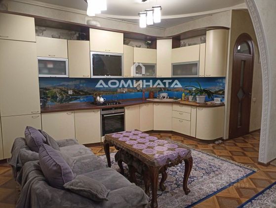 Продажа 2-комнатной квартиры 89,6 м², 1/3 этаж