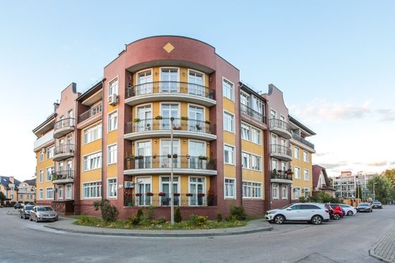 Продажа 3-комнатной квартиры 147 м², 4/4 этаж