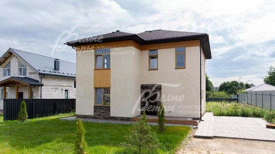 Продажа дома, 166 м², с участком 6 соток