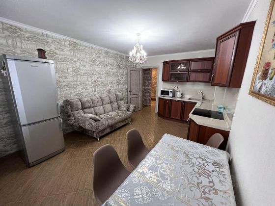 Аренда 2-комнатной квартиры 80 м², 6/10 этаж