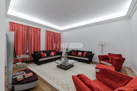 Продажа 4-комнатной квартиры 182,5 м², 1/4 этаж