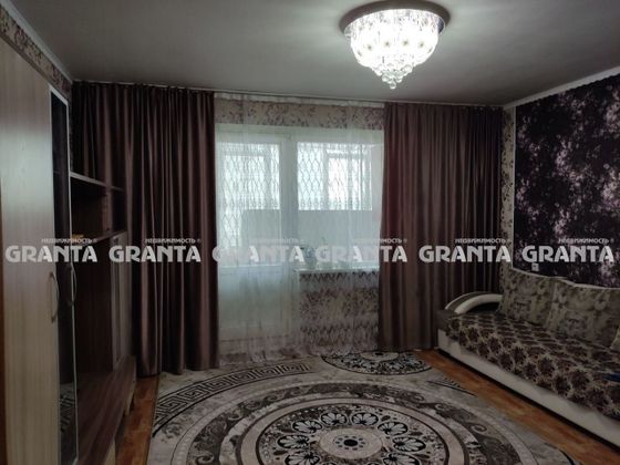 Продажа 3-комнатной квартиры 71,2 м², 2/10 этаж