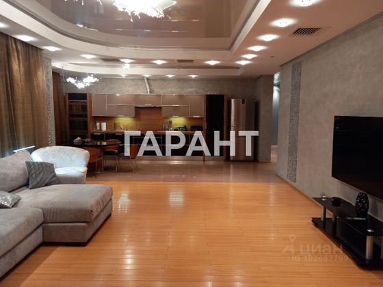 Продажа 4-комнатной квартиры 156,2 м², 32/38 этаж