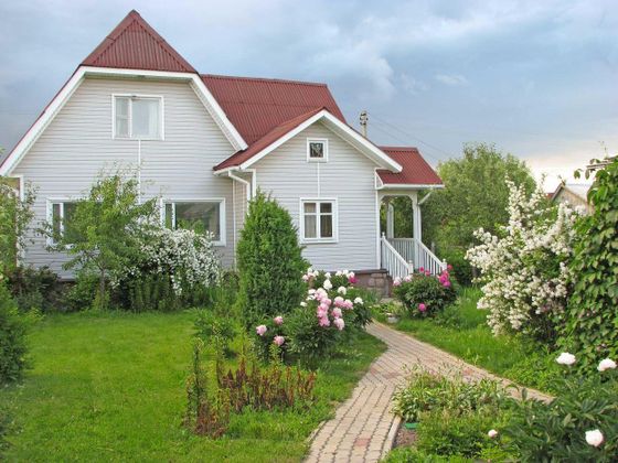 Продажа дома, 87 м², с участком 10,5 сотки