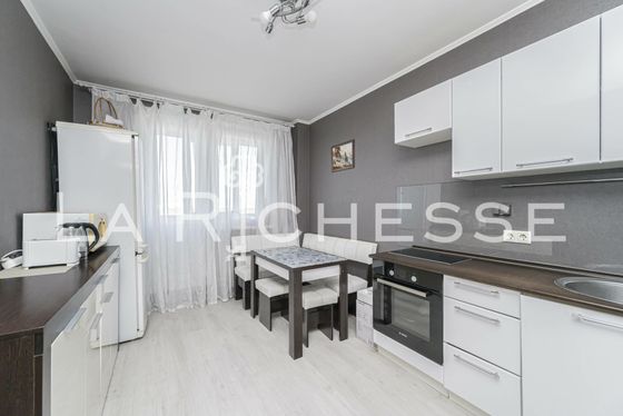 Продажа 2-комнатной квартиры 60 м², 12/17 этаж