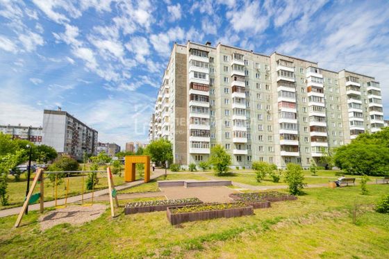 Продажа 4-комнатной квартиры 90 м², 1/9 этаж