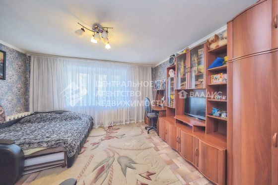 Продажа 2-комнатной квартиры 64 м², 2/10 этаж