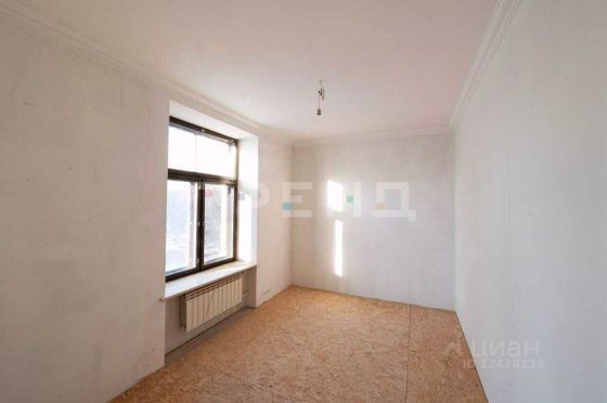 Продажа 4-комнатной квартиры 130 м², 2/5 этаж