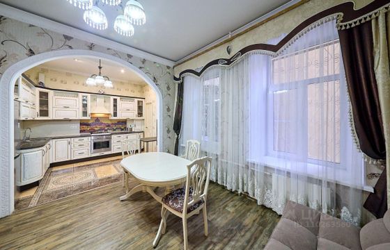 Продажа 3-комнатной квартиры 100 м², 2/6 этаж