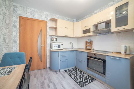 Продажа 2-комнатной квартиры 60 м², 3/3 этаж