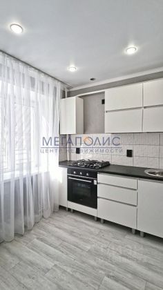 Продажа 2-комнатной квартиры 42 м², 1/5 этаж