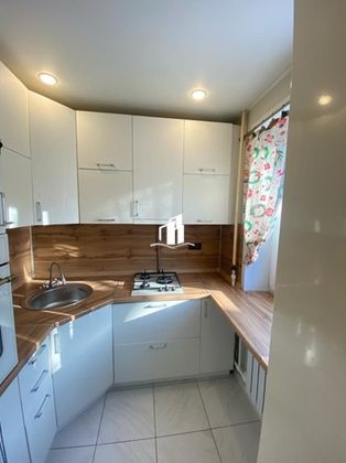 Продажа 3-комнатной квартиры 57 м², 2/5 этаж