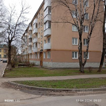 Продажа 3-комнатной квартиры 57 м², 2/5 этаж