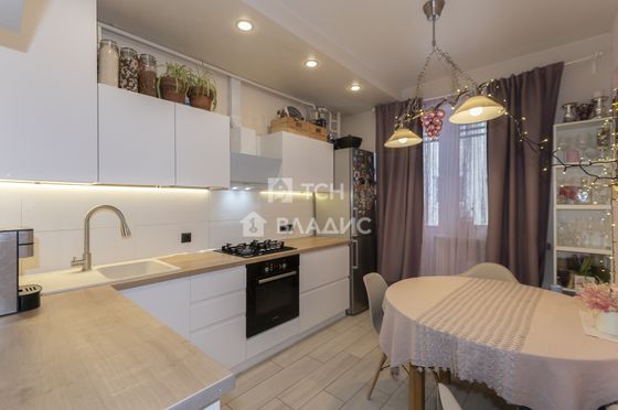 Продажа 1-комнатной квартиры 50 м², 1/3 этаж