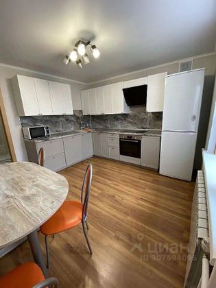 Продажа 3-комнатной квартиры 76 м², 4/10 этаж