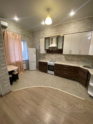 Аренда квартиры-студии 45 м², 22/23 этаж