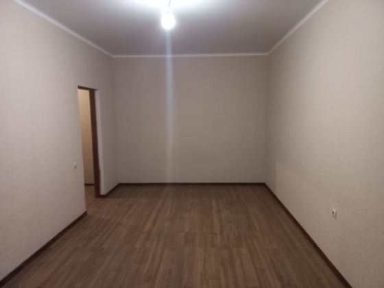 Продажа 2-комнатной квартиры 60 м², 1/5 этаж
