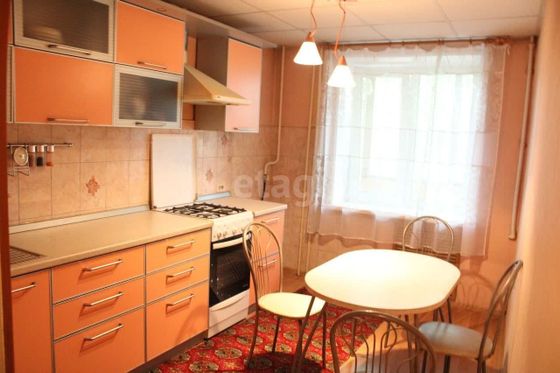 Продажа 3-комнатной квартиры 60 м², 1/9 этаж