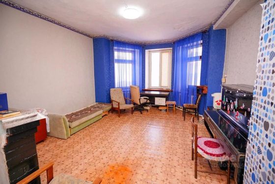 Продажа 3-комнатной квартиры 69,6 м², 2/2 этаж