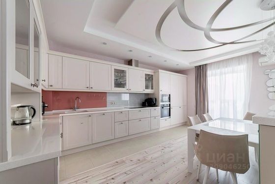 Продажа 3-комнатной квартиры 101,1 м², 9/9 этаж