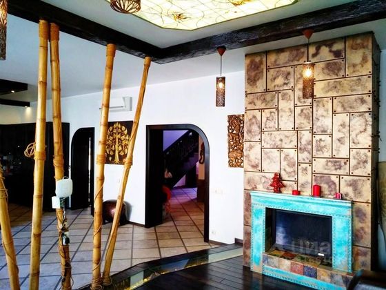 Аренда дома, 500 м², с участком 12 соток