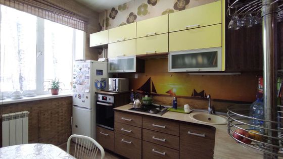 Продажа 3-комнатной квартиры 58 м², 3/4 этаж