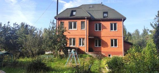 Продажа дома, 375 м², с участком 15 соток