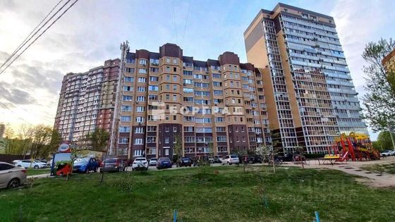 Продажа 2-комнатной квартиры 60 м², 1/10 этаж