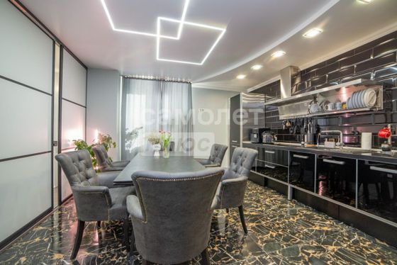 Продажа 3-комнатной квартиры 115 м², 4/18 этаж