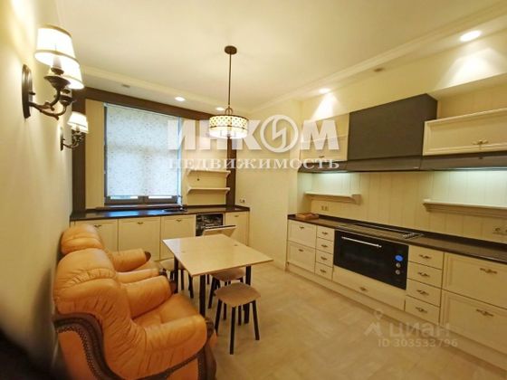 Продажа 3-комнатной квартиры 101 м², 4/9 этаж