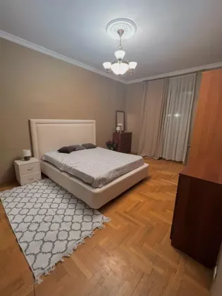 Аренда 3-комнатной квартиры 100 м², 3/6 этаж