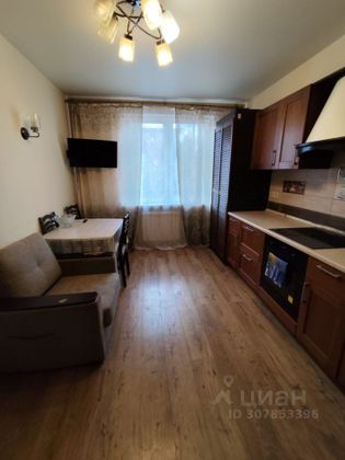 Продажа 2-комнатной квартиры 63,7 м², 3/27 этаж