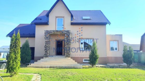 Продажа дома, 300 м², с участком 12 соток