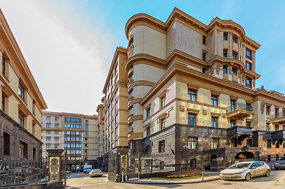 Продажа 4-комнатной квартиры 235,3 м², 2/22 этаж